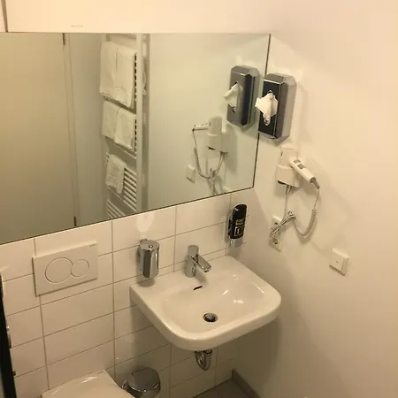 Szálloda Hotel Central Hannover
